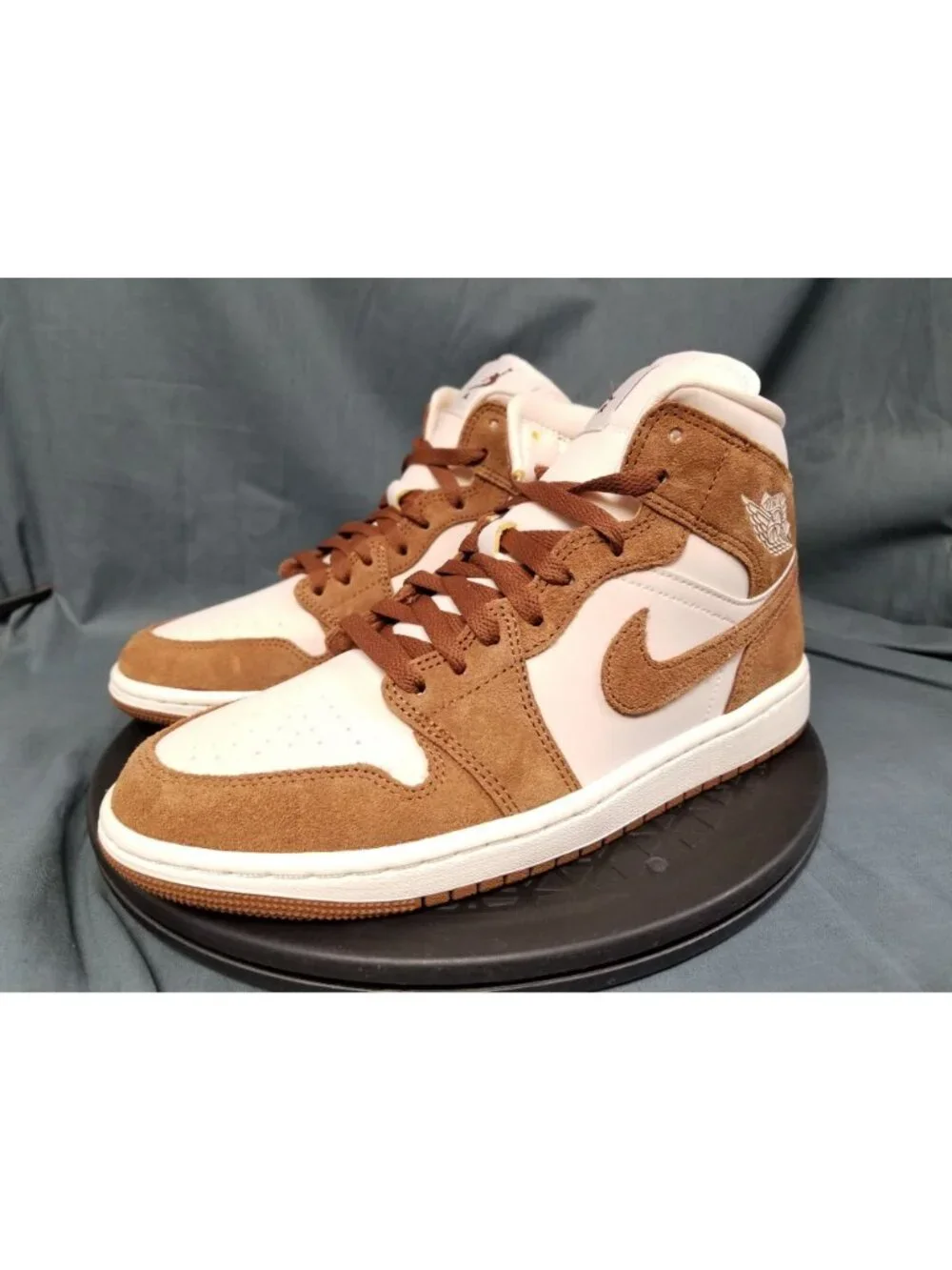 Jordan 1 Mid 'Light British Tan Chalk' BQ6472 203 Womens Size 9 NEW NO BOX!